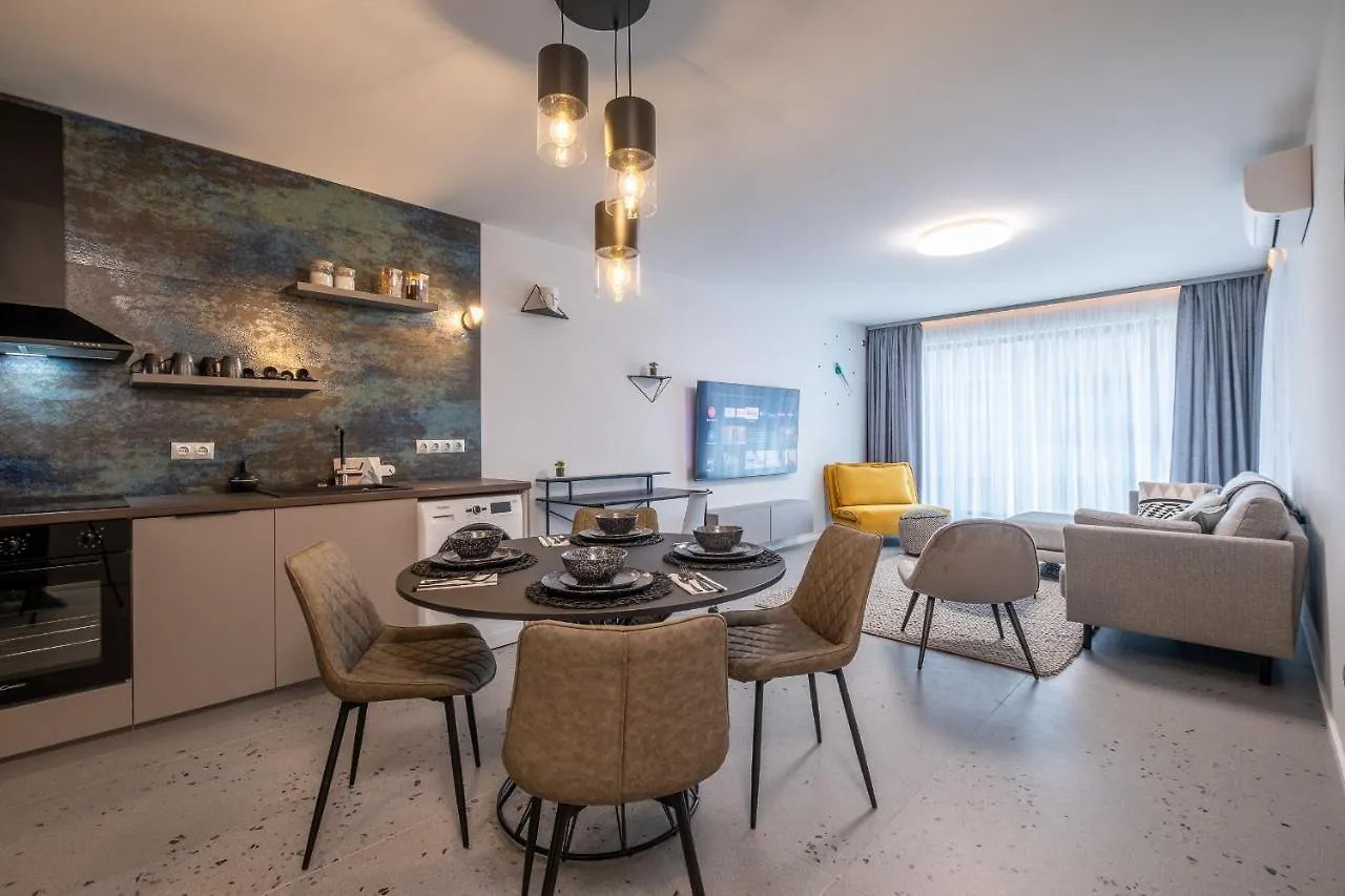 Emirates Lux Apartment And Parking Sofia