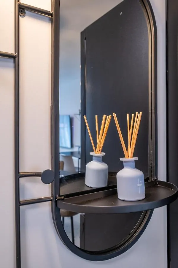 Emirates Lux Apartment And Parking Sofia Bulgaria